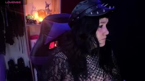 Carolain online show from May 18, 3:38 am
