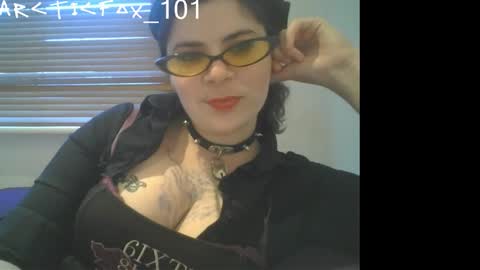 Daisy online show from March 21, 5:28 pm