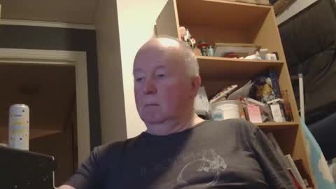 arcticman44 online show from January 14, 10:40 pm