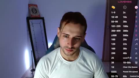 Snapshot of ares_blue chatting on February 27, 11:17 am ares blue online show from February 27, 11:17 am