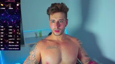 Snapshot of ares_blue chatting on October 21, 1:48 pm ares blue online show from October 21, 1:48 pm