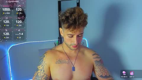 Snapshot of ares_blue chatting on October 7, 10:11 am ares blue online show from October 7, 10:11 am