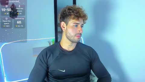 Snapshot of ares_blue chatting on October 1, 2:38 pm ares blue online show from October 1, 2:38 pm