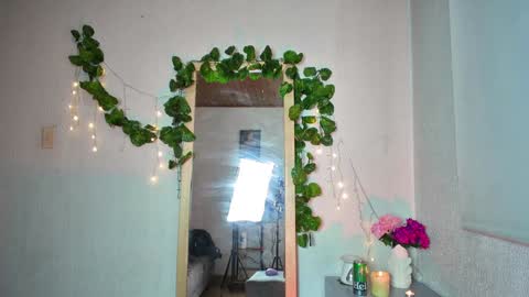 ari online show from January 17, 5:32 am