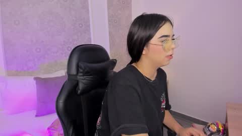 A R I A D N A online show from February 17, 9:47 pm