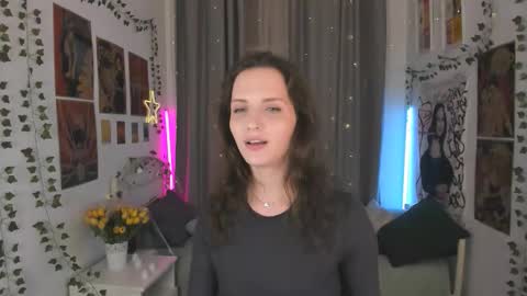 Snapshot of ariadna_s chatting on October 25, 10:32 pm Ariadna online show from October 25, 10:32 pm