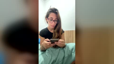 ariadnalatina online show from March 25, 11:50 am