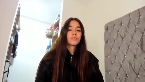 Aria Montgomery online show from December 31, 4:49 am