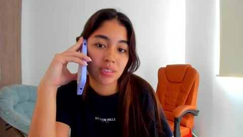 Aria Montgomery online show from March 7, 7:05 pm