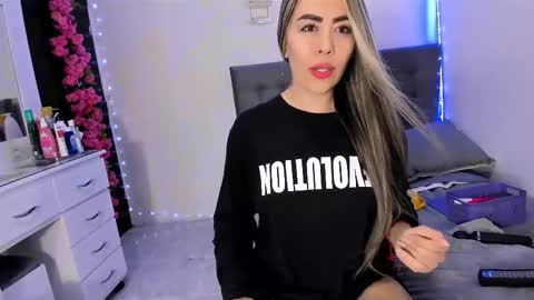 Ariana online show from November 28, 11:23 pm