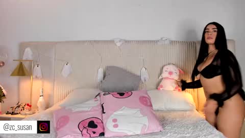 Snapshot of ariana_zc_ chatting on October 18, 8:57 pm Susan online show from October 18, 8:57 pm