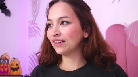 Snapshot of arianaa_jones chatting on October 23, 1:56 pm online show from October 23, 1:56 pm