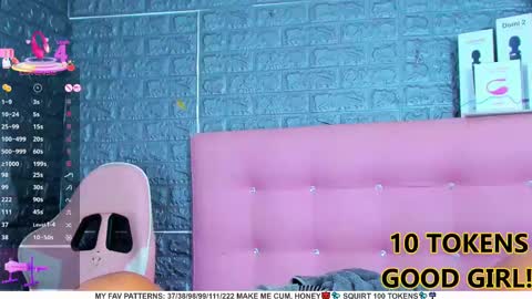 Snapshot of ariannalewis1 chatting on March 9, 1:04 am Arianna online show from March 9, 1:04 am