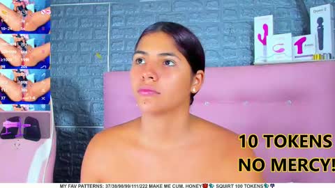 Snapshot of ariannalewis1 chatting on February 21, 1:44 am Arianna online show from February 21, 1:44 am