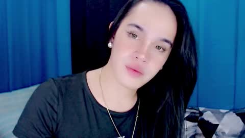 ARIANNE CUMS  online show from February 2, 8:43 am