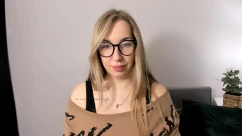 Aria online show from March 20, 8:08 am