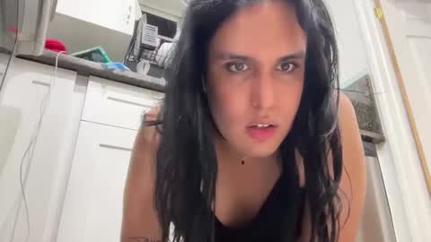 Aria online show from December 2, 7:41 am