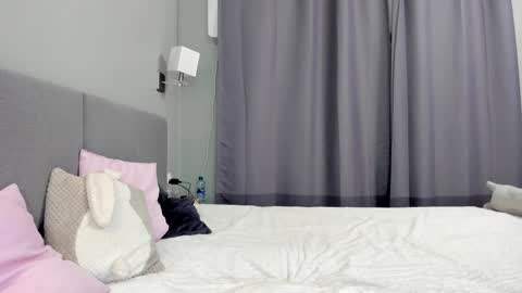 Ariel online show from February 1, 5:16 pm