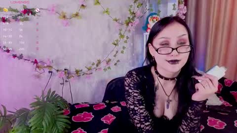 Dee online show from March 16, 5:44 am