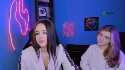 arielmell online show from February 20, 3:14 pm