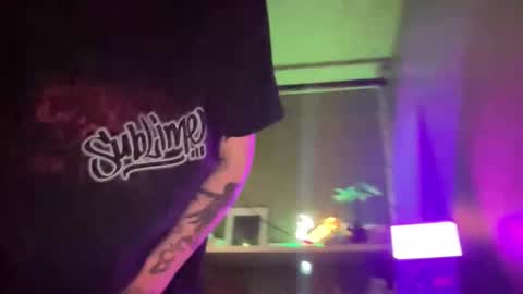 ariel  colin when hes here online show from April 9, 5:00 am