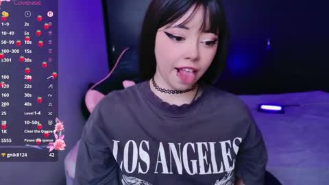 arietoji_526 online show from May 5, 1:28 pm