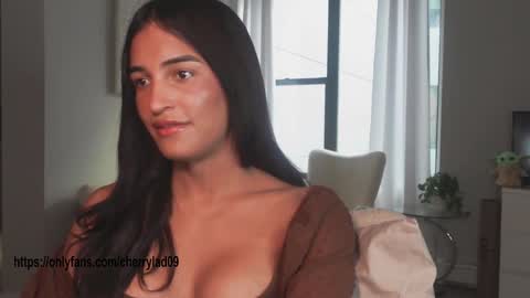 Snapshot of ariia1_ chatting on October 2, 8:07 pm Aria online show from October 2, 8:07 pm