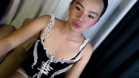 hi follow me its ARI  online show from November 27, 9:06 am