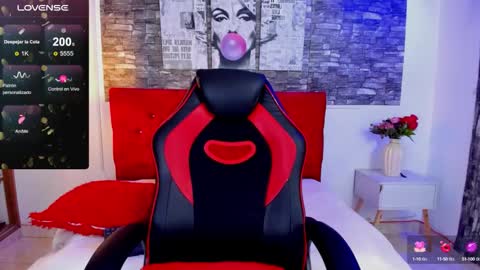 ARITH SANDOVAL online show from October 10, 10:14 pm