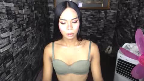 ariya031806 online show from June 10, 10:14 am
