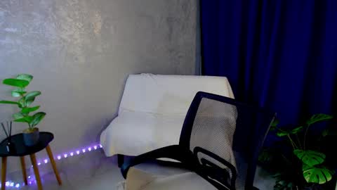 Arlana online show from November 20, 5:06 am