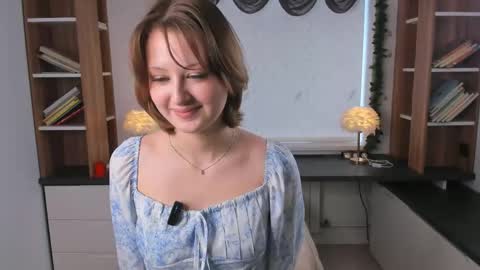 Elizabeth online show from April 21, 11:06 am