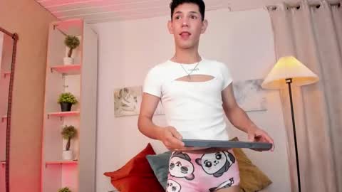 Arlequin online show from February 10, 9:18 pm