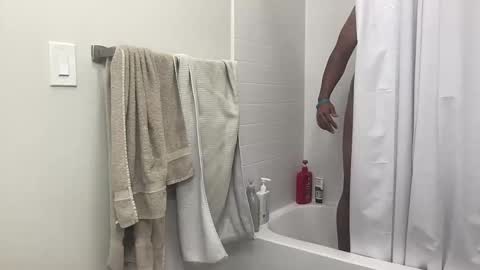 arnicbod online show from September 10, 2:12 am