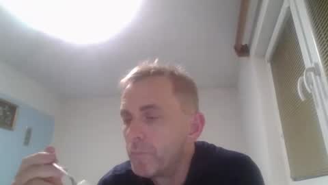 aromannn online show from November 10, 9:39 pm