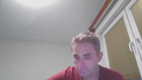 Snapshot of aromannn chatting on December 3, 7:39 pm aromannn online show from December 3, 7:39 pm
