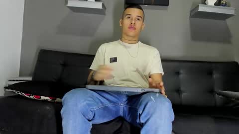 AROON HOT online show from February 4, 12:09 pm