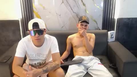 Aroon   online show from April 12, 8:40 am