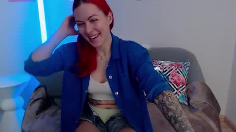 arri_ella online show from November 18, 12:02 am