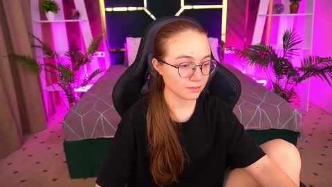 arrinawair online show from November 5, 9:00 am