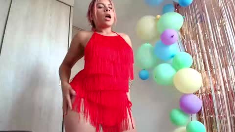 Snapshot of art_fer chatting on February 25, 8:00 pm Fernanda online show from February 25, 8:00 pm