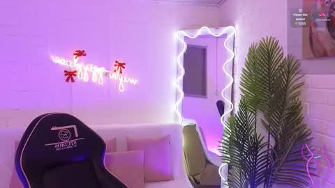 artemiss_tay online show from January 6, 7:07 pm