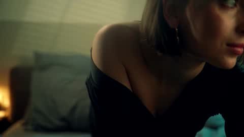 The ticket show has been postponed to Monday tomorrow. Sorry womens day online show from September 25, 9:33 pm