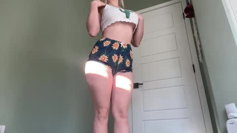 Snapshot of artoftease chatting on January 30, 4:34 pm Ms Paradise online show from January 30, 4:34 pm