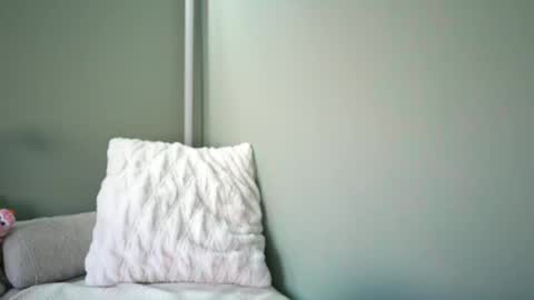 Snapshot of artoftease chatting on December 10, 9:00 pm Ms Paradise online show from December 10, 9:00 pm