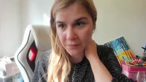 MIA online show from October 25, 12:04 pm