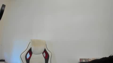 MIA online show from September 18, 9:02 am