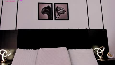 hellen online show from March 25, 2:24 pm