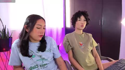 Ariana and Kelsieh online show from February 10, 10:35 pm