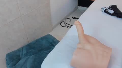 Ana online show from January 24, 6:46 pm